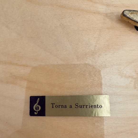 Vintage musical Jewelry Box Made in Italy - Picture 7 of 8